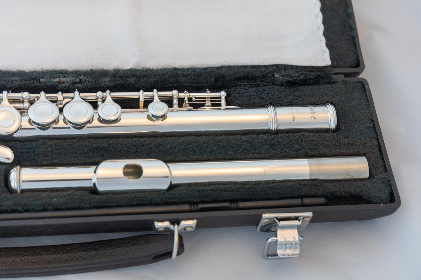 Yamaha YFL-221 Silver-plated Standard Flute *Cleaned & Serviced #179057