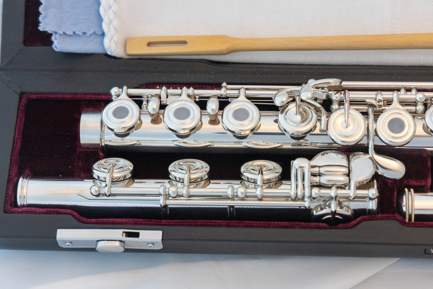 Yamaha YFL-677HCT Professional Flute *All Silver *C#-Trill *Low-B *Split-E *Cleaned & Serviced