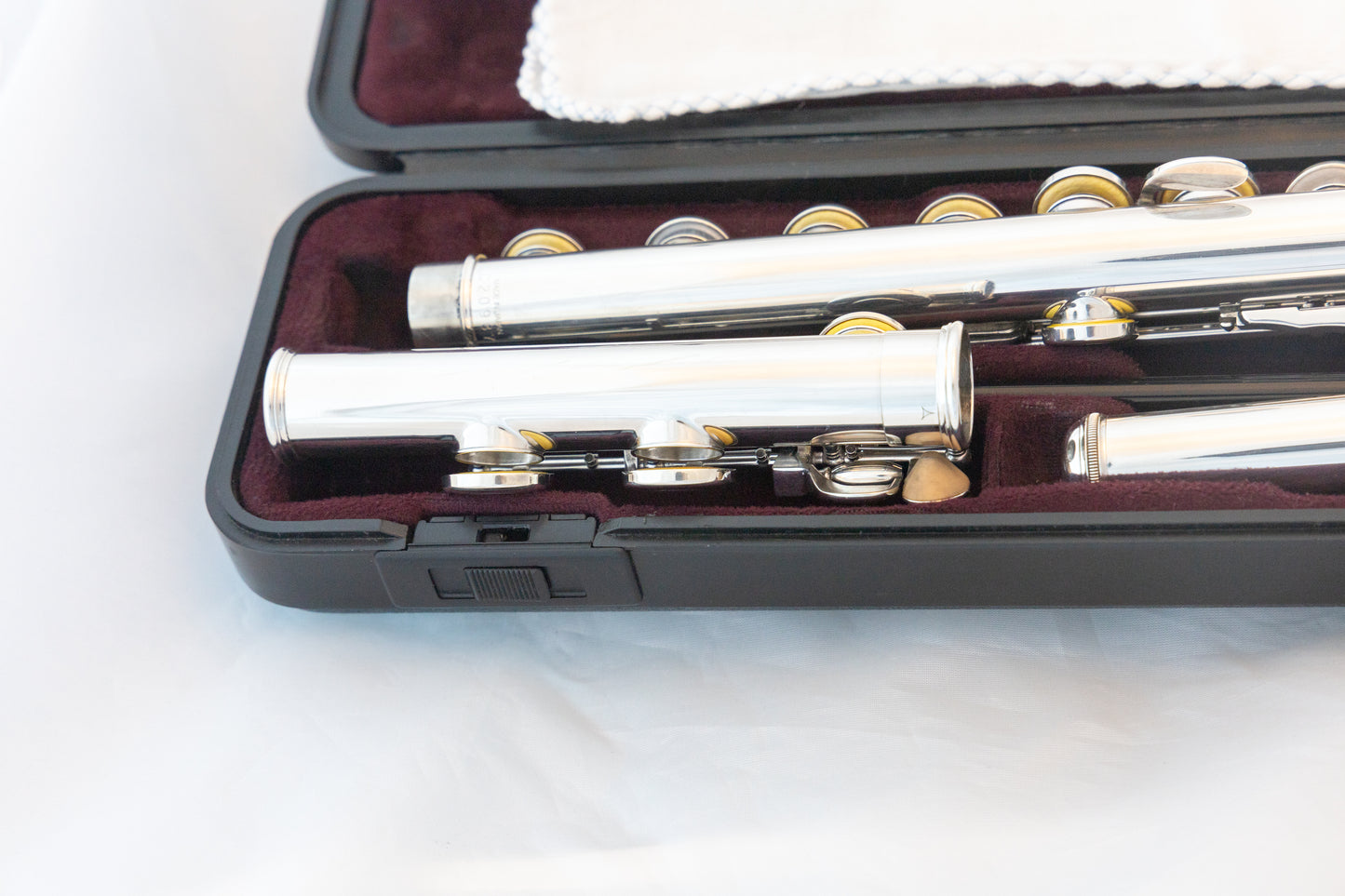 Yamaha YFL-221 Silver-plated Standard Flute *Made in Japan *Cleaned & Serviced