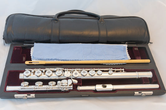 Yamaha YFL-674H Professional Flute *All Silver *Open-hole Offset-G Split-E *Made in Japan