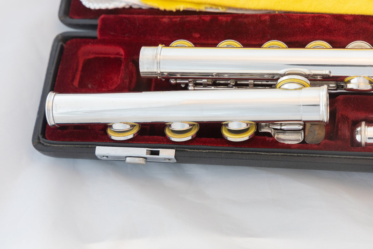 Yamaha YFL-481H All Silver Intermediate Flute *Open-hole *B-foot *Made in Japan *Cleaned & Serviced