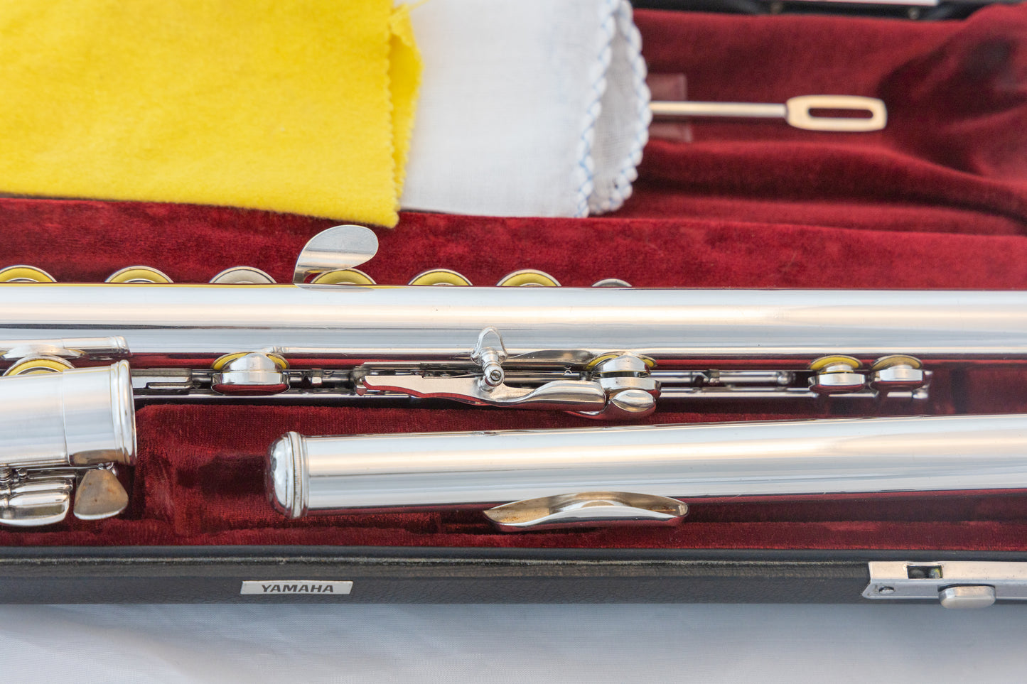 Yamaha YFL-481H All Silver Intermediate Flute *Open-hole *B-foot *Made in Japan *Cleaned & Serviced