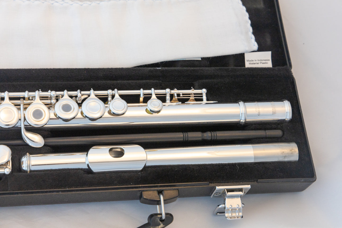 Yamaha YFL-261 Silver-plated Open-Hole Intermediate Flute *Cleaned & Serviced *New Pads