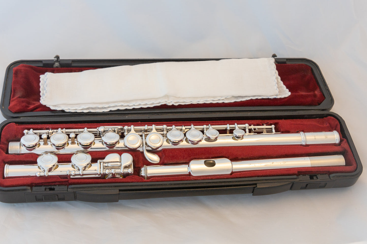 Yamaha YFL-221 Silver-plated Standard Flute *Cleaned & Serviced