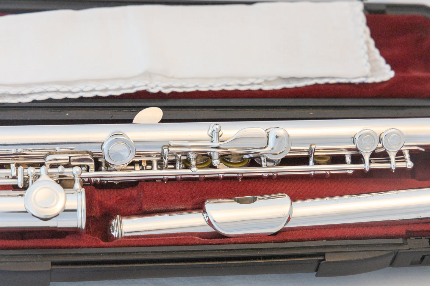 Yamaha YFL-221 Silver-plated Standard Flute *Cleaned & Serviced