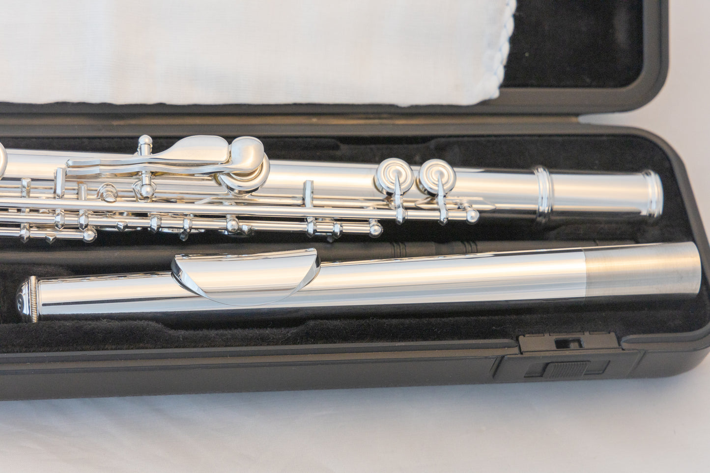 Yamaha YFL-222 Standard Silver-plated Flute *Cleaned & Serviced *Ready to play