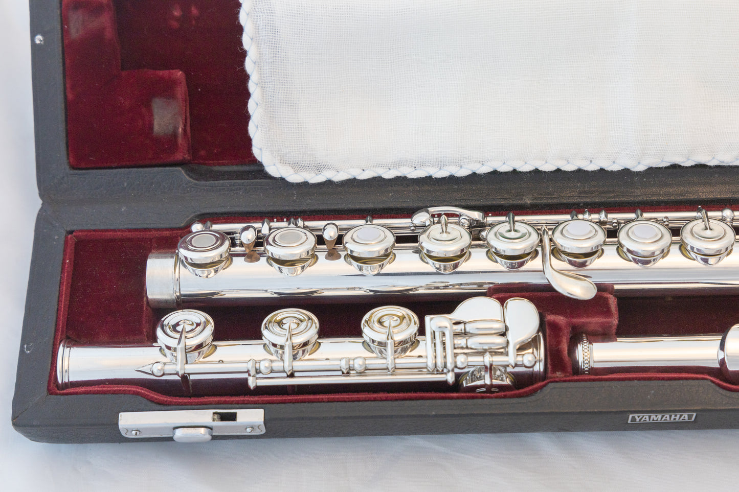 Yamaha YFL-681H Professional Flute *All 925 Silver *Made in Japan *Cleaned & Serviced *New Pads