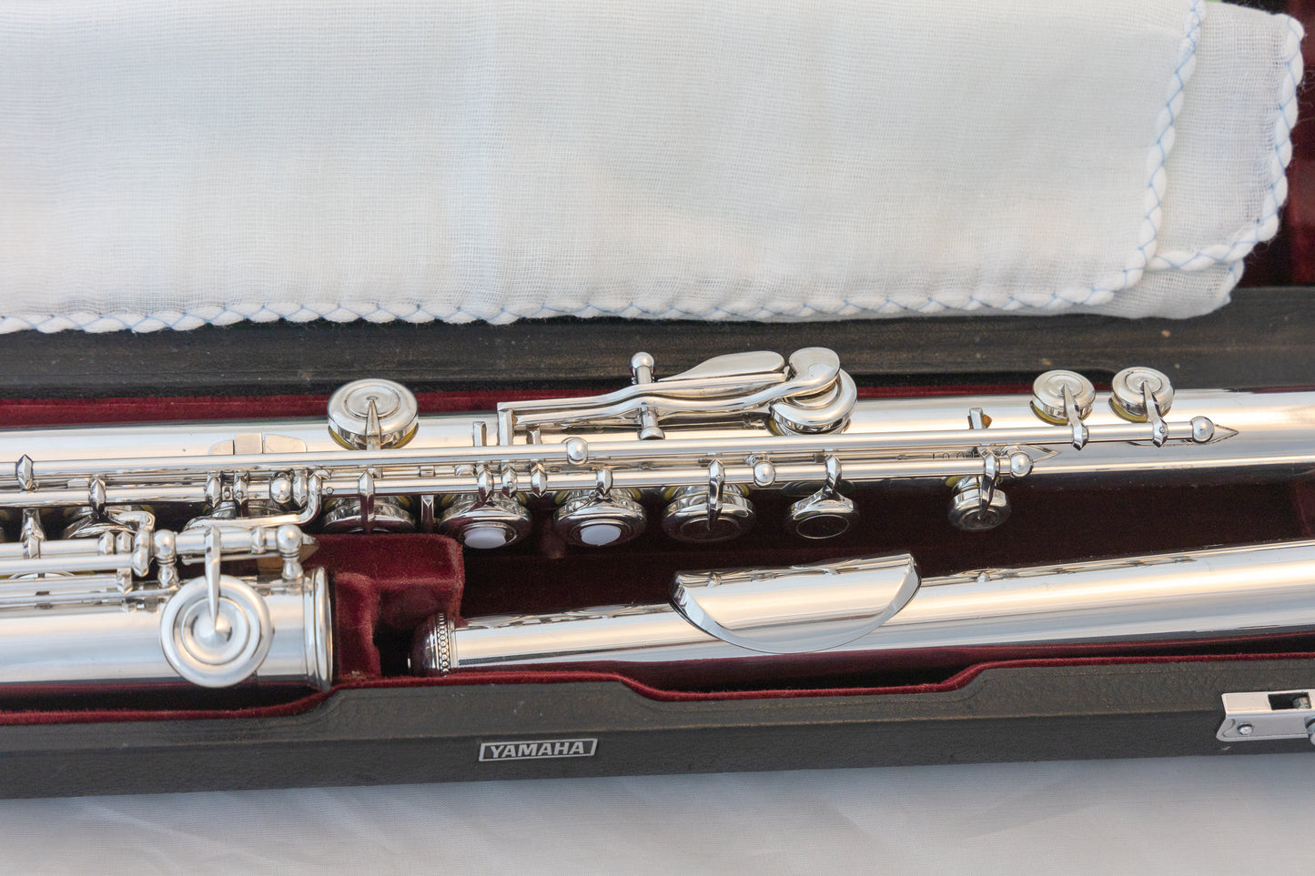 Yamaha YFL-681H Professional Flute *All 925 Silver *Made in Japan *Cleaned & Serviced *New Pads