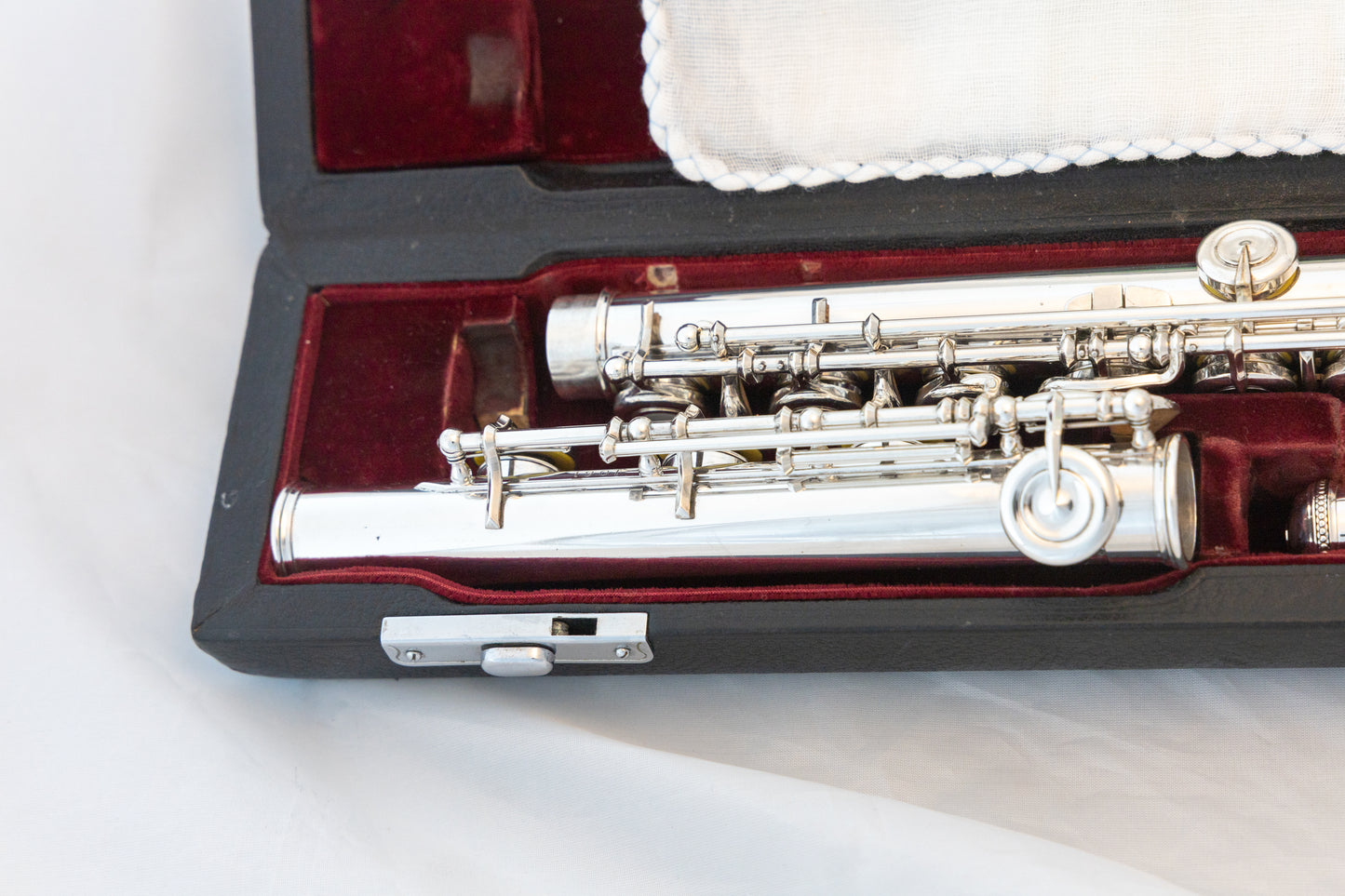 Yamaha YFL-681H Professional Flute *All 925 Silver *Made in Japan *Cleaned & Serviced *New Pads