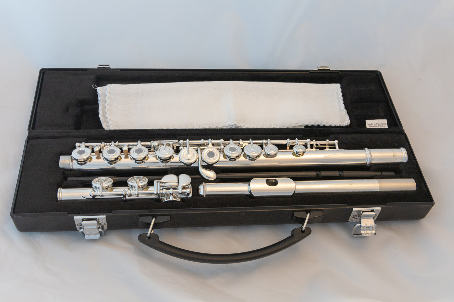 Yamaha YFL-262 Silver-plated Open-hole Intermediate Flute *Cleaned & Serviced *New Pads