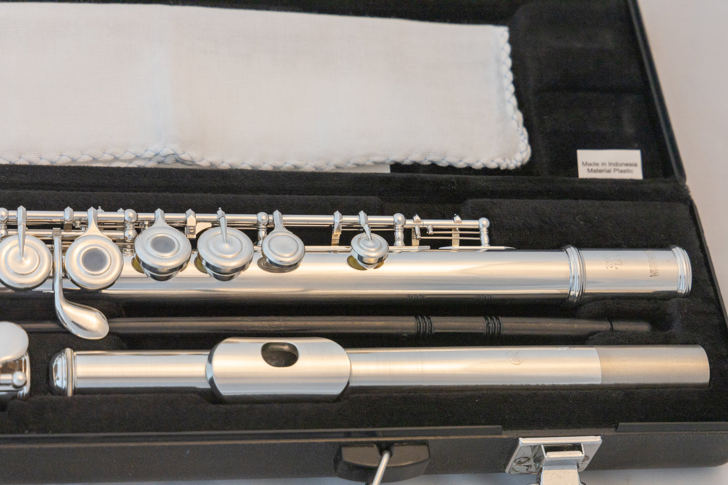 Yamaha YFL-262 Silver-plated Open-hole Intermediate Flute *Cleaned & Serviced *New Pads