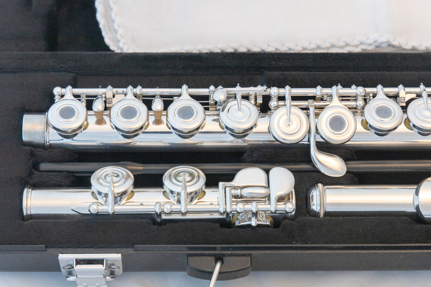 Yamaha YFL-262 Silver-plated Open-hole Intermediate Flute *Cleaned & Serviced *New Pads