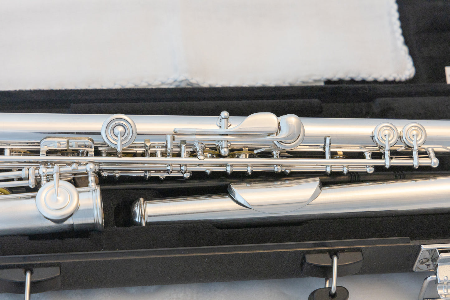 Yamaha YFL-262 Silver-plated Open-hole Intermediate Flute *Cleaned & Serviced *New Pads