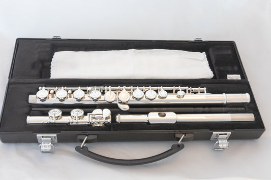 Yamaha YFL-222 Standard Silver-plated Flute *Cleaned & Serviced *Ready to play