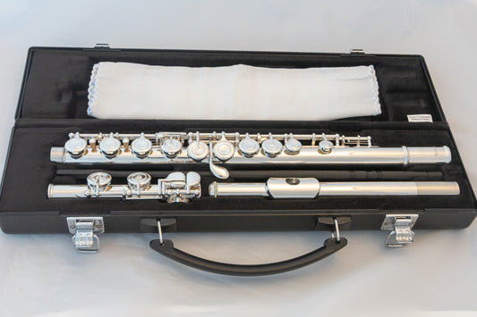 Yamaha YFL-222 Standard Silver-plated Flute *Cleaned & Serviced *Ready to play *Mint