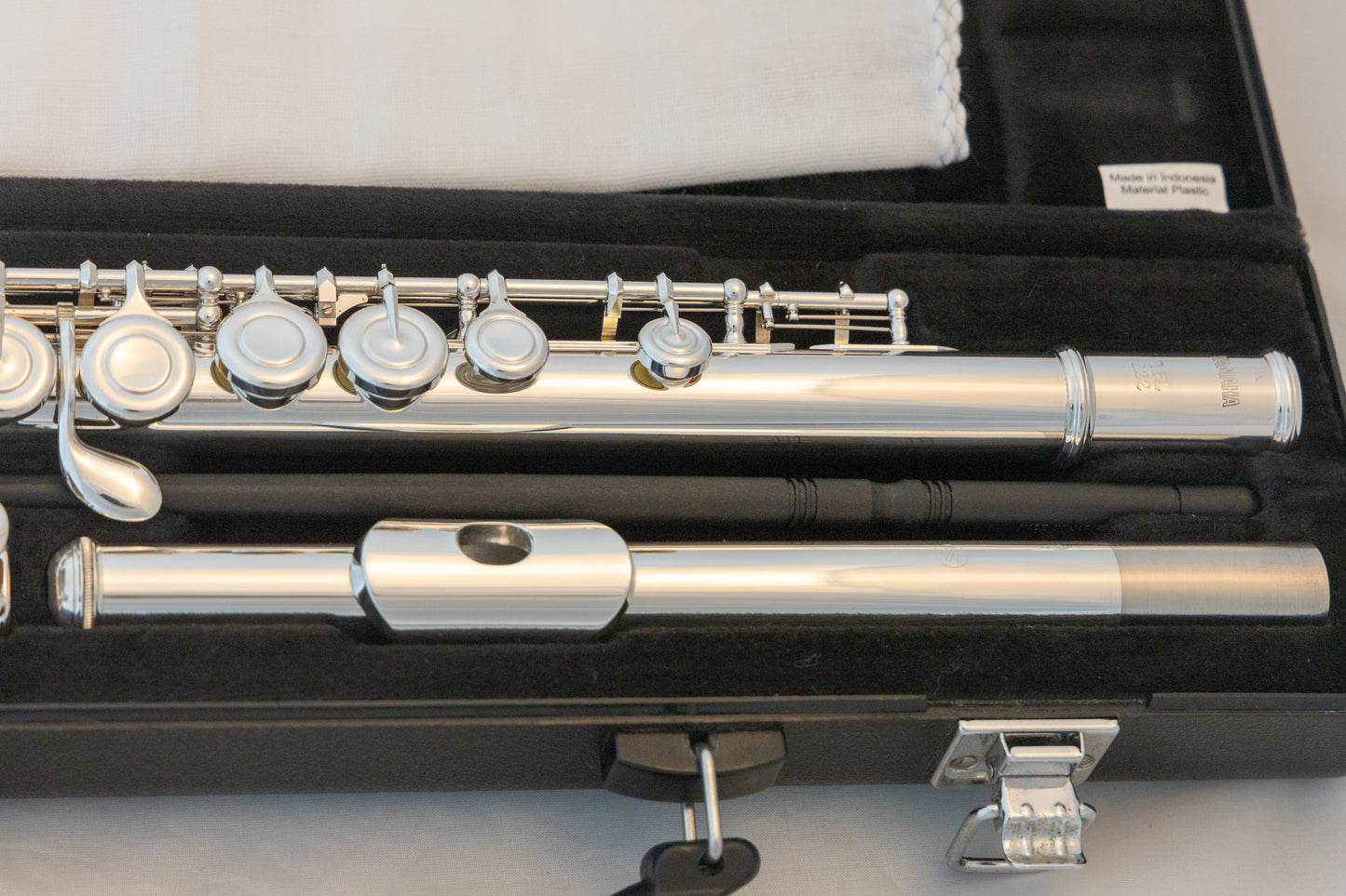 Yamaha YFL-222 Standard Silver-plated Flute *Cleaned & Serviced *Ready to play *Mint