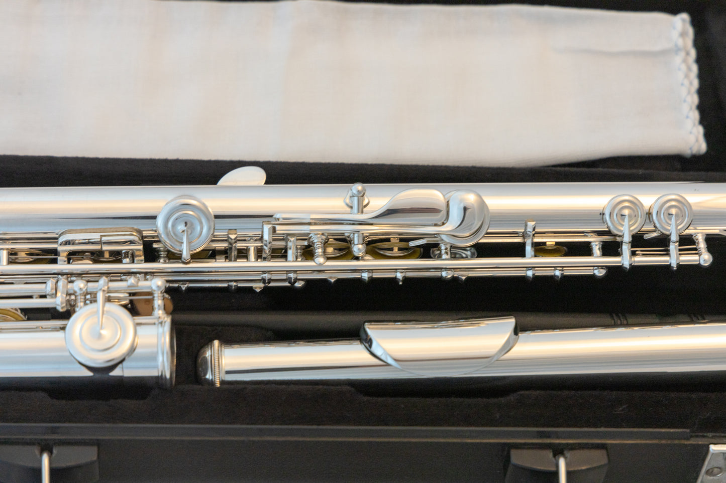 Yamaha YFL-222 Standard Silver-plated Flute *Cleaned & Serviced *Ready to play *Mint