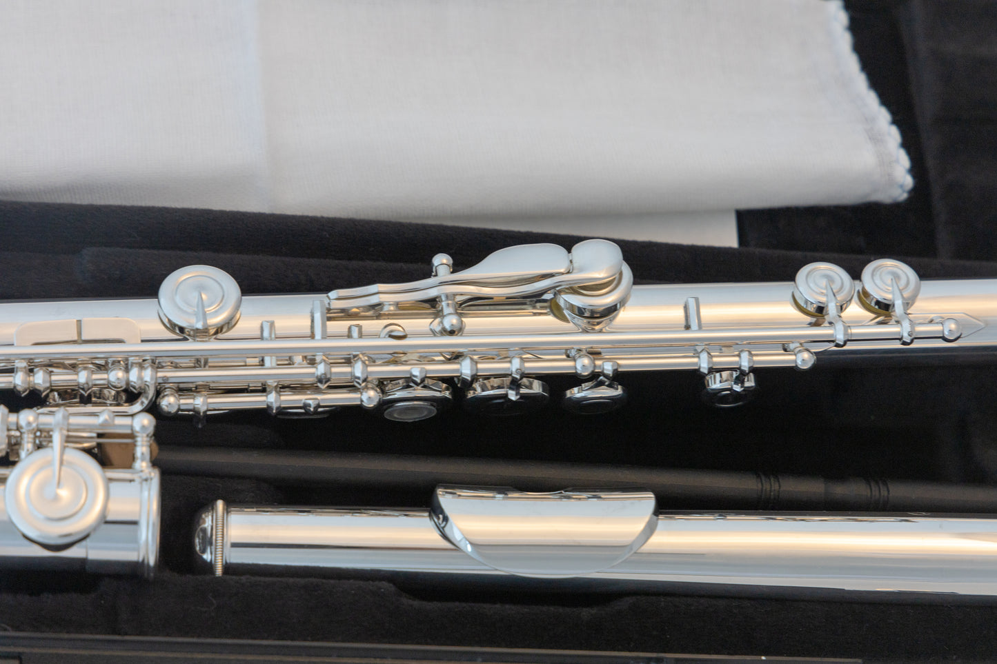 Yamaha YFL-262 Silver-plated Open-hole Intermediate Flute *Cleaned & Serviced *Read to play