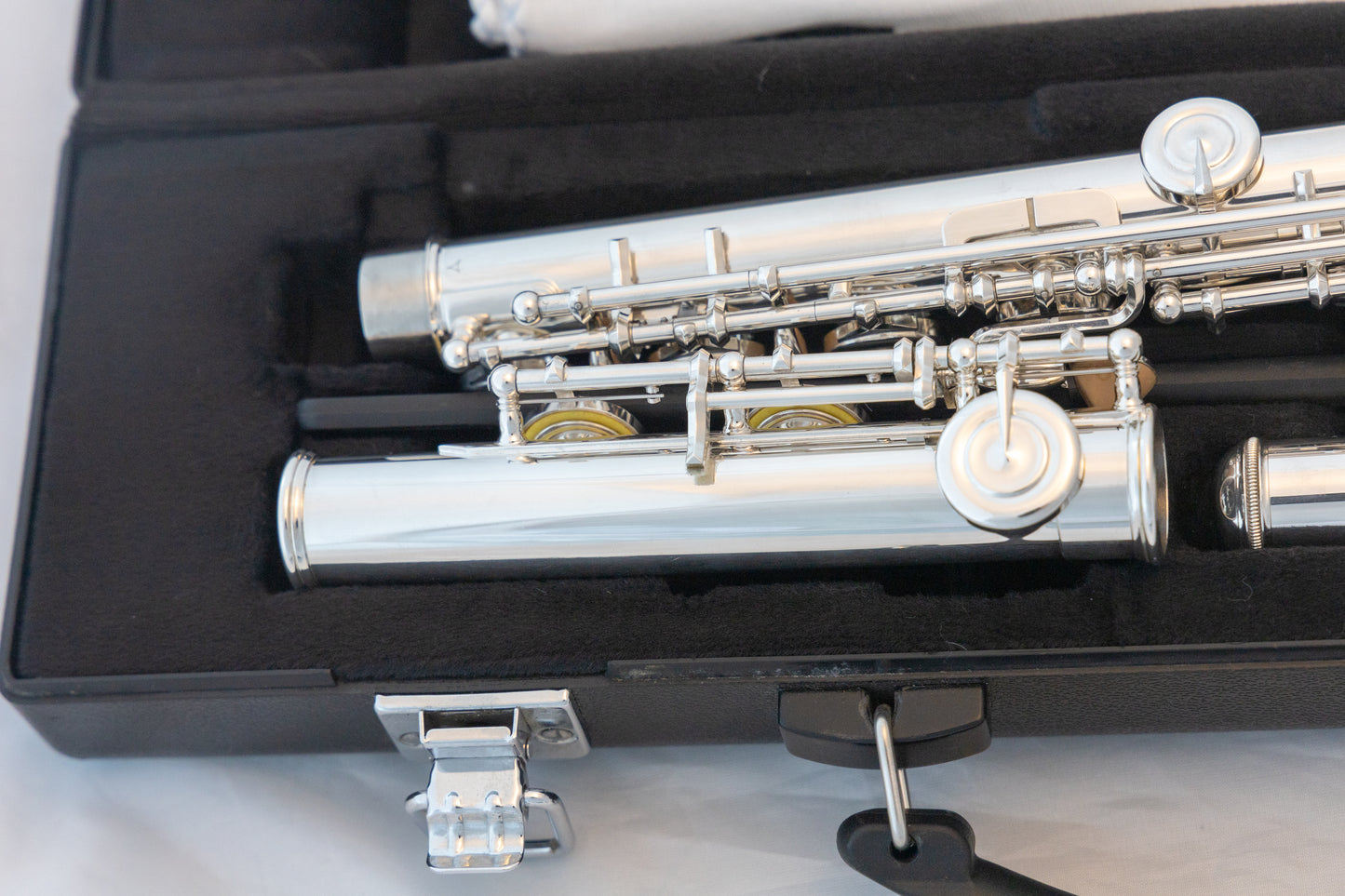Yamaha YFL-262 Silver-plated Open-hole Intermediate Flute *Cleaned & Serviced *Read to play