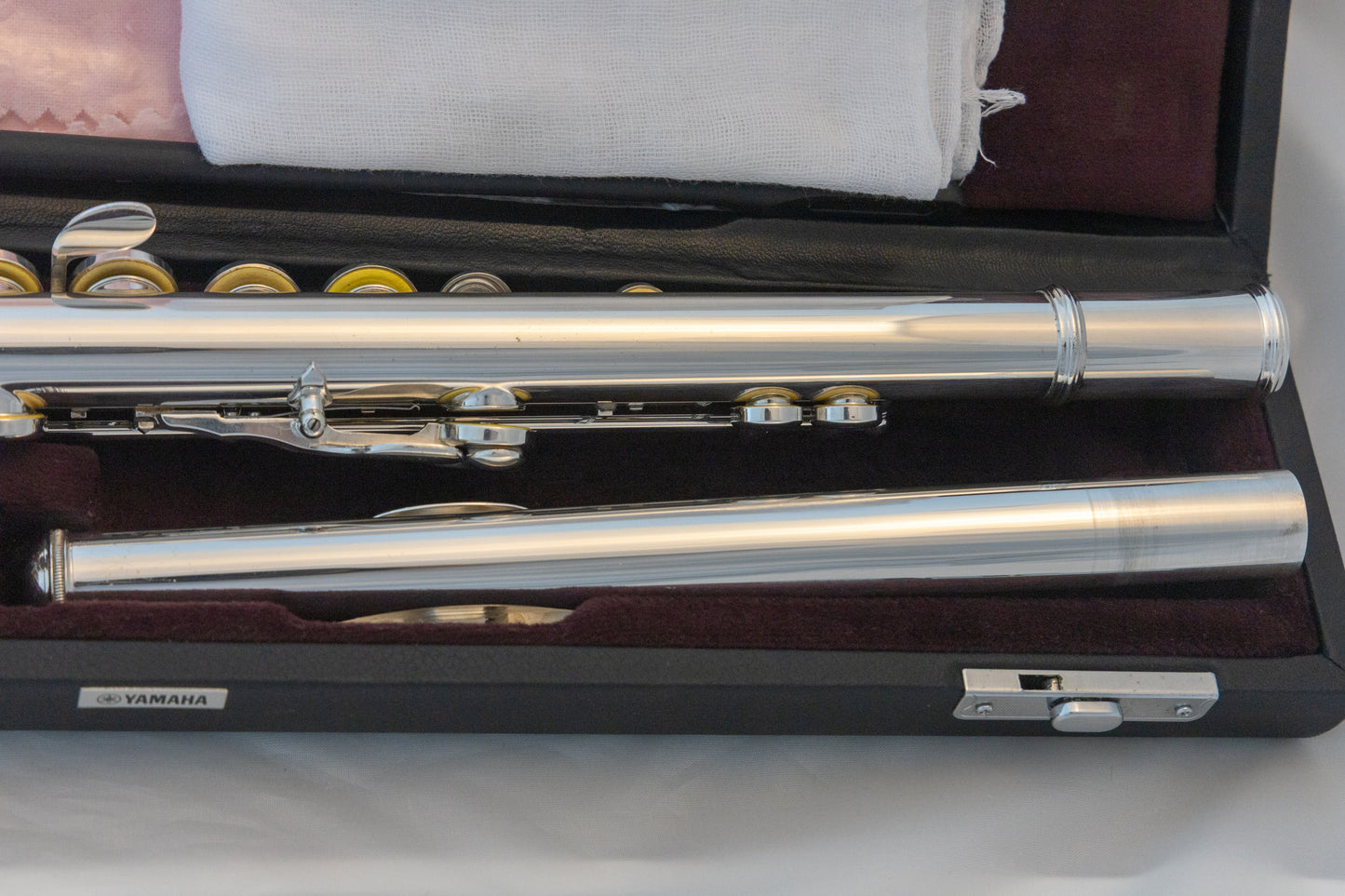 Yamaha YFL-382H Intermediate Open-hole Flute *Silver Headjoint *Low-B *Cleaned & Serviced