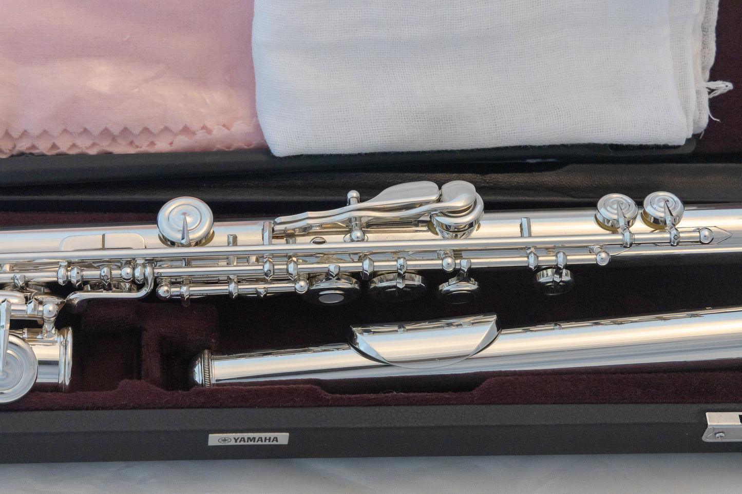 Yamaha YFL-382H Intermediate Open-hole Flute *Silver Headjoint *Low-B *Cleaned & Serviced
