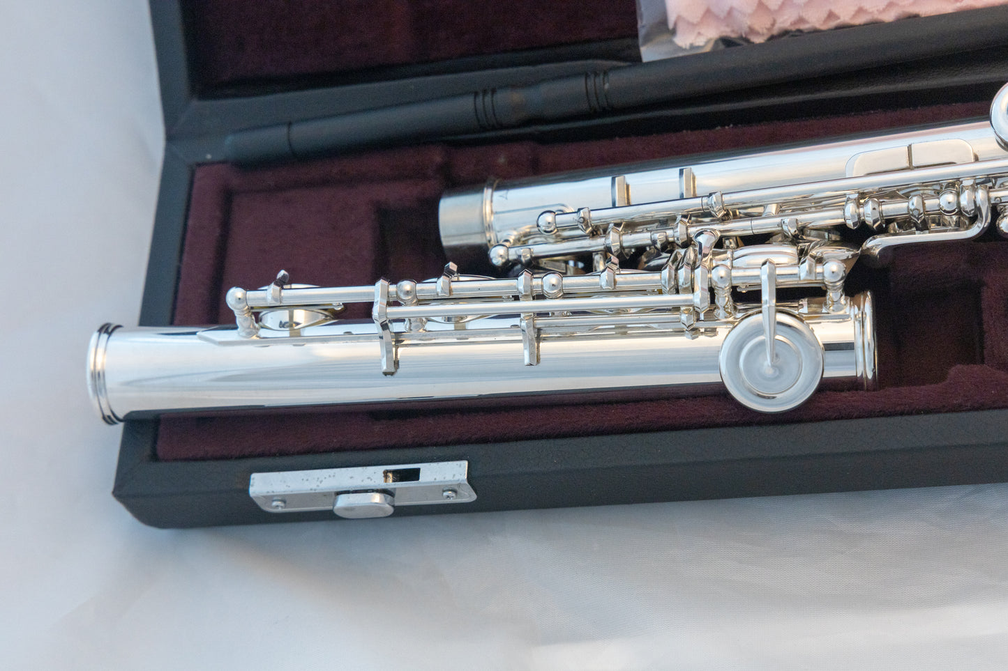 Yamaha YFL-382H Intermediate Open-hole Flute *Silver Headjoint *Low-B *Cleaned & Serviced