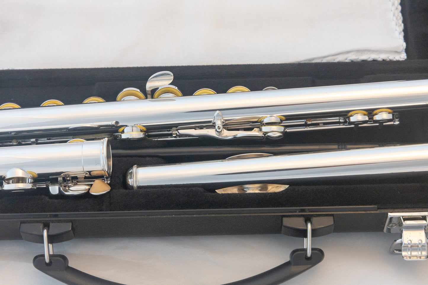 Yamaha YFL-261 Silver-plated Open-Hole Intermediate Flute *Cleaned & Serviced