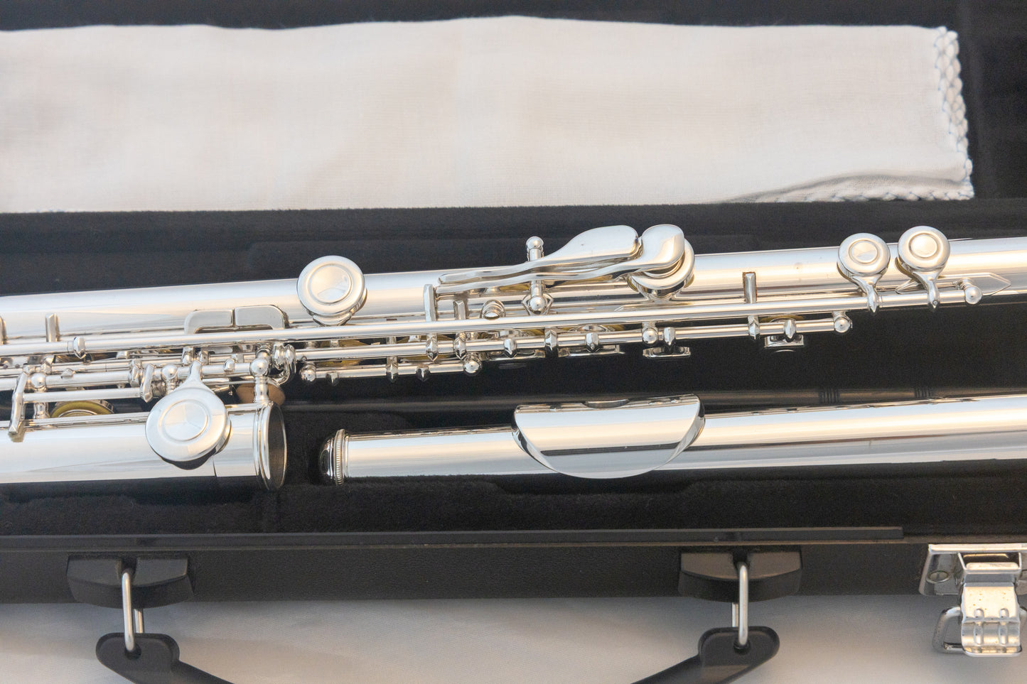Yamaha YFL-261 Silver-plated Open-Hole Intermediate Flute *Cleaned & Serviced