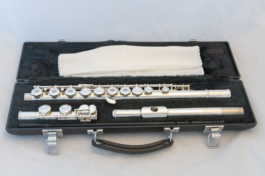 Yamaha YFL-285S II Open-Hole Intermediate Flute *Made in Japan *Overhauled New Pads