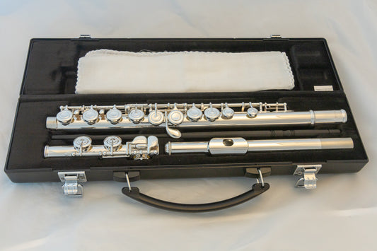 Yamaha YFL-222 Standard Silver-plated Flute *Cleaned & Serviced *Ready to play *Mint