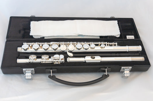 Yamaha YFL-222 Standard Silver-plated Flute *Cleaned & Serviced *Ready to play