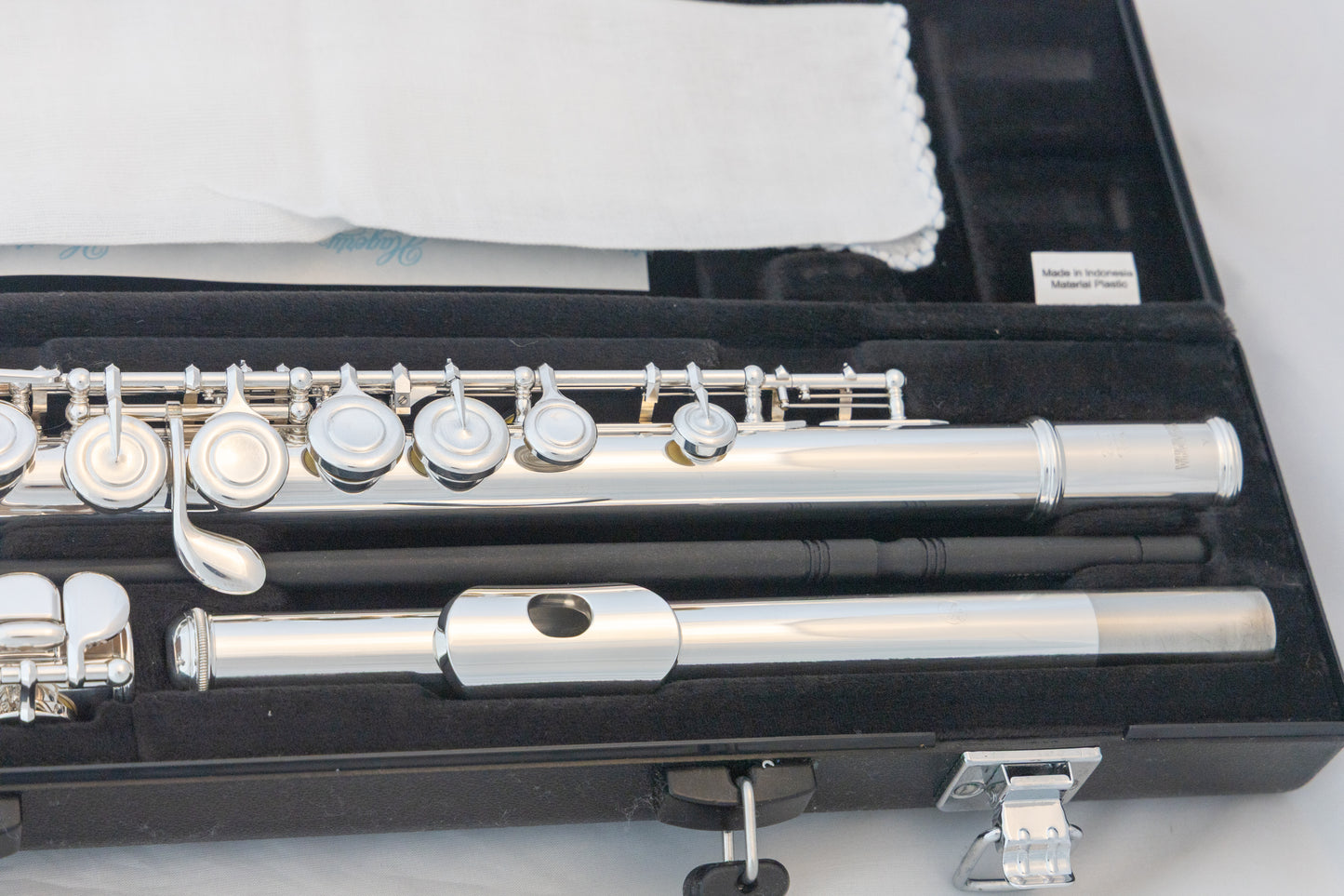 Yamaha YFL-222 Standard Silver-plated Flute *Cleaned & Serviced *Ready to play
