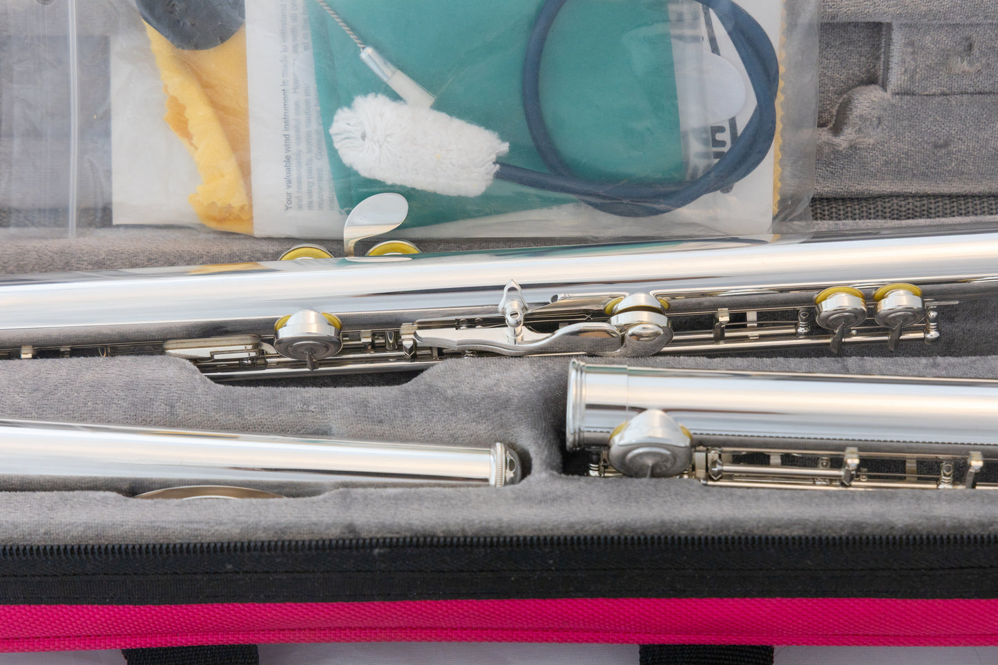 Yamaha YFL-362H Intermediate Flute *Open-hole *Silver headjoint *Low-B *Cleaned & Serviced
