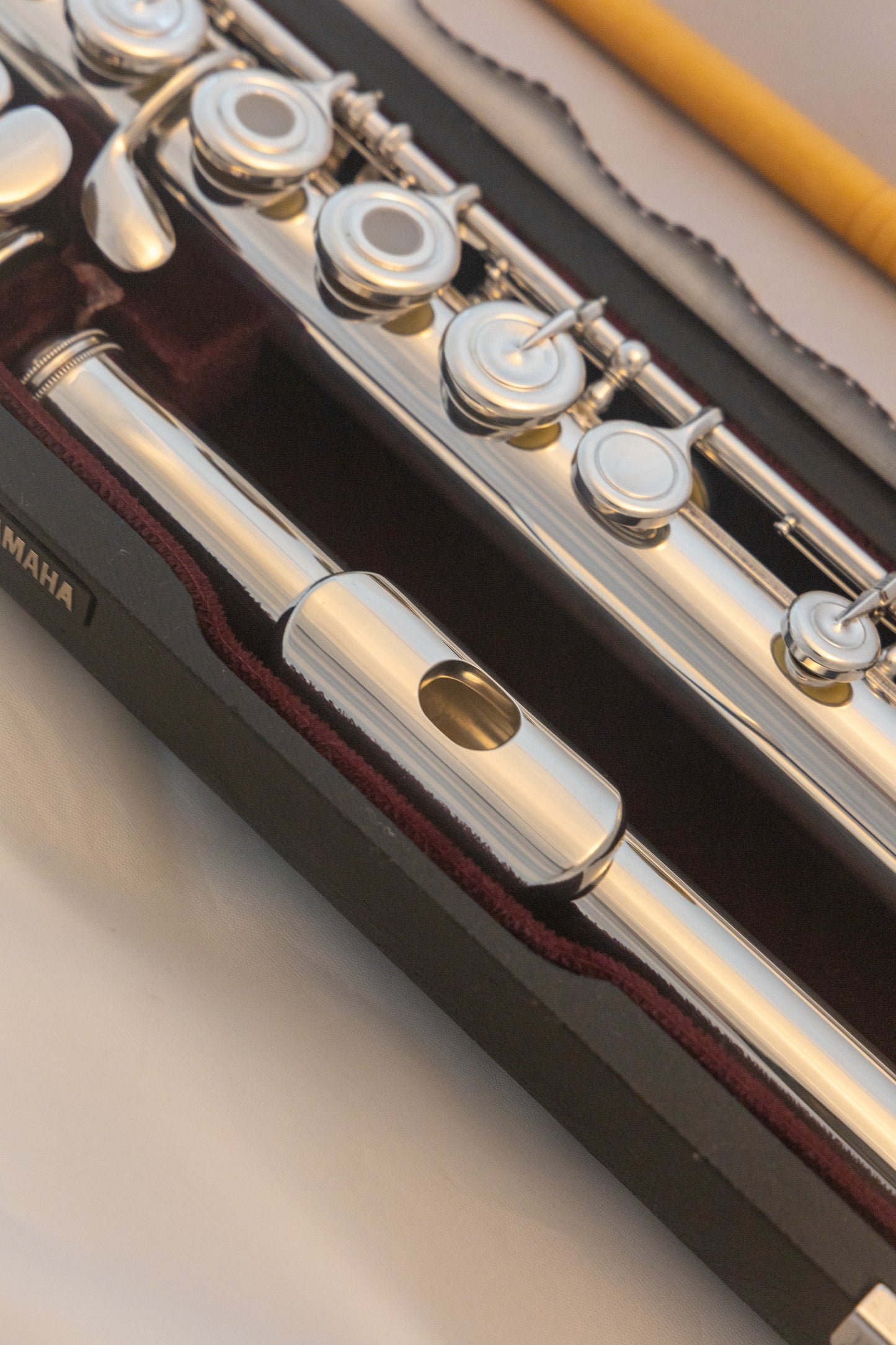 Yamaha YFL-684H (YFL-687H) All Silver Professional Flute *Open-hole *Inline-G *Low-B *Made in Japan *Cleaned & Serviced