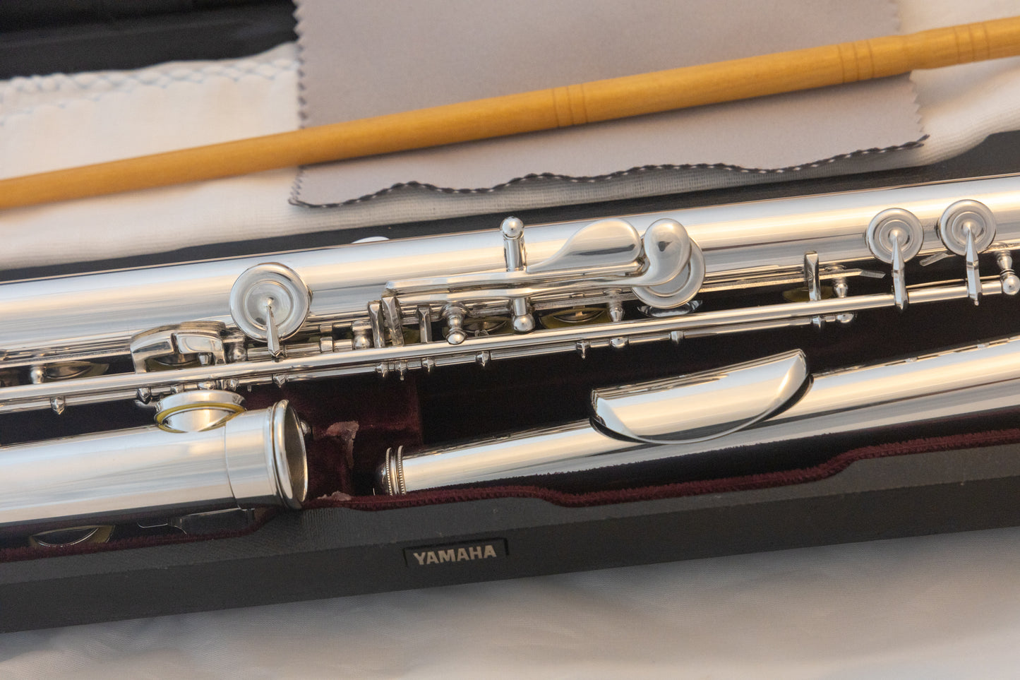 Yamaha YFL-684H (YFL-687H) All Silver Professional Flute *Open-hole *Inline-G *Low-B *Made in Japan *Cleaned & Serviced