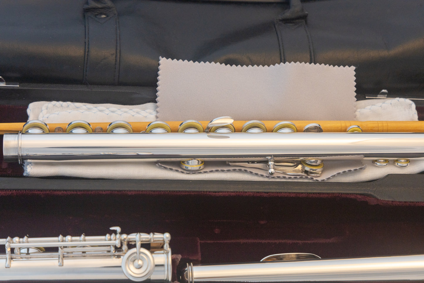 Yamaha YFL-684H (YFL-687H) All Silver Professional Flute *Open-hole *Inline-G *Low-B *Made in Japan *Cleaned & Serviced