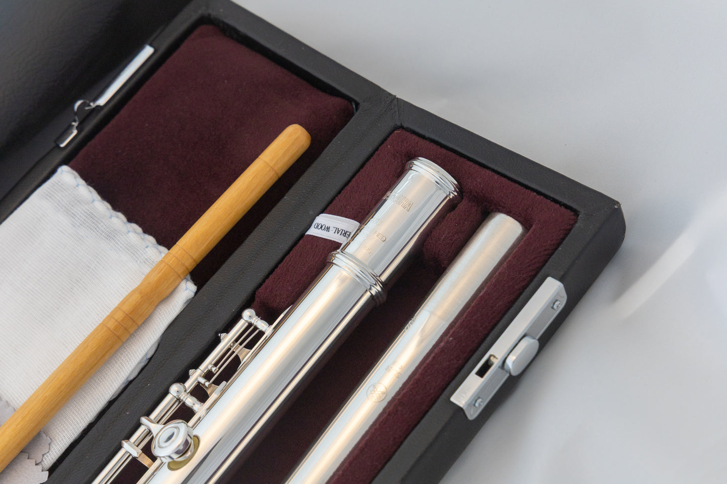 Yamaha YFL-481H All Silver Intermediate Flute *Open-hole *B-foot *Cleaned & Serviced