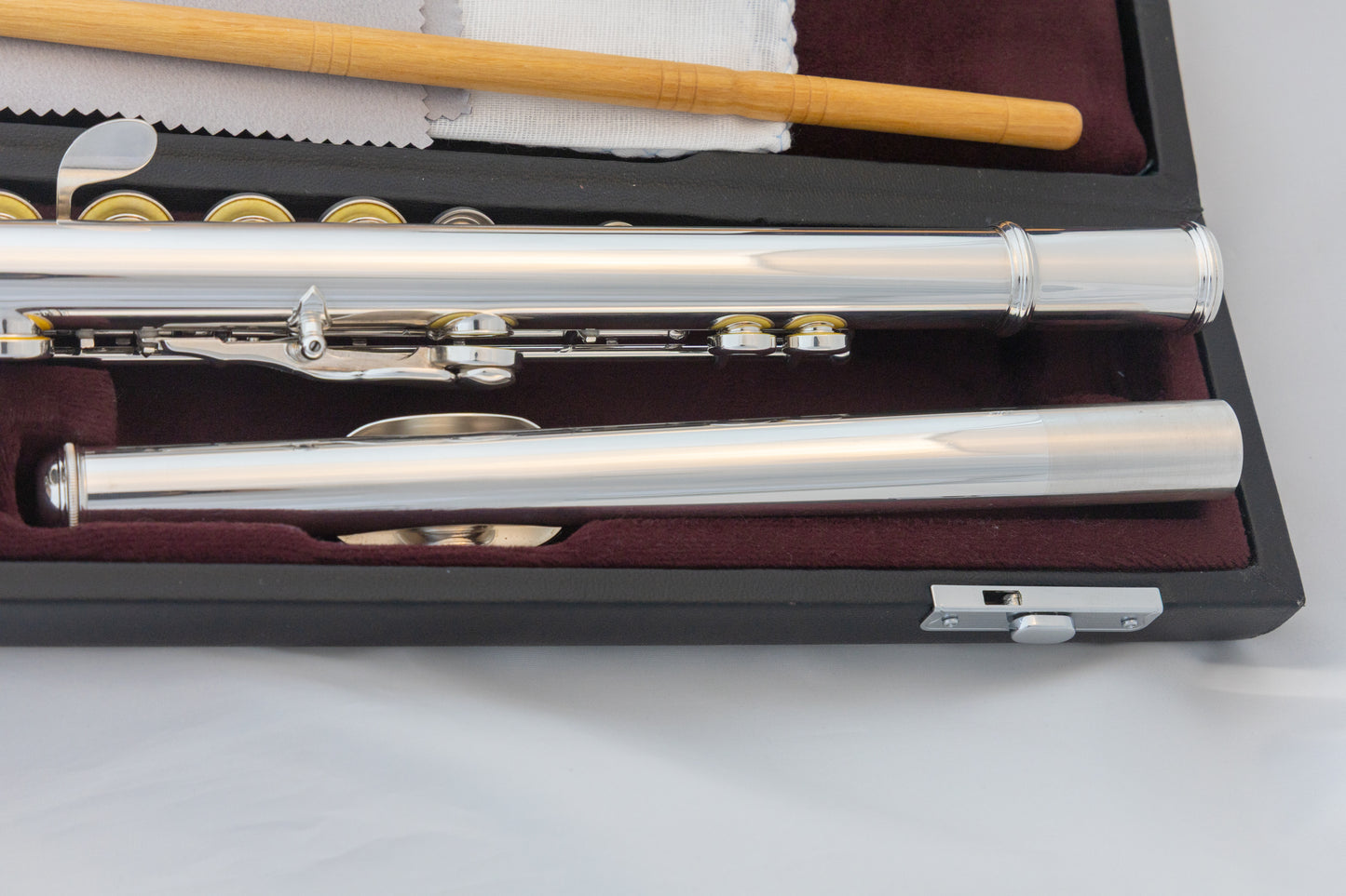 Yamaha YFL-481H All Silver Intermediate Flute *Open-hole *B-foot *Cleaned & Serviced
