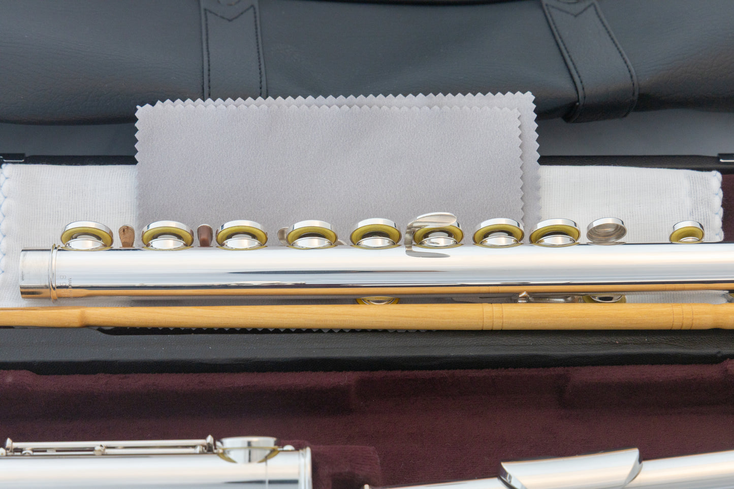 Yamaha YFL-481H All Silver Intermediate Flute *Open-hole *B-foot *Cleaned & Serviced