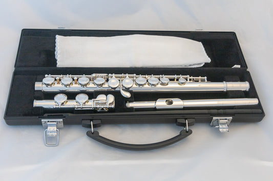 Yamaha YFL-321 Intermediate Flute *Silver Headjoint *Cleaned & Serviced