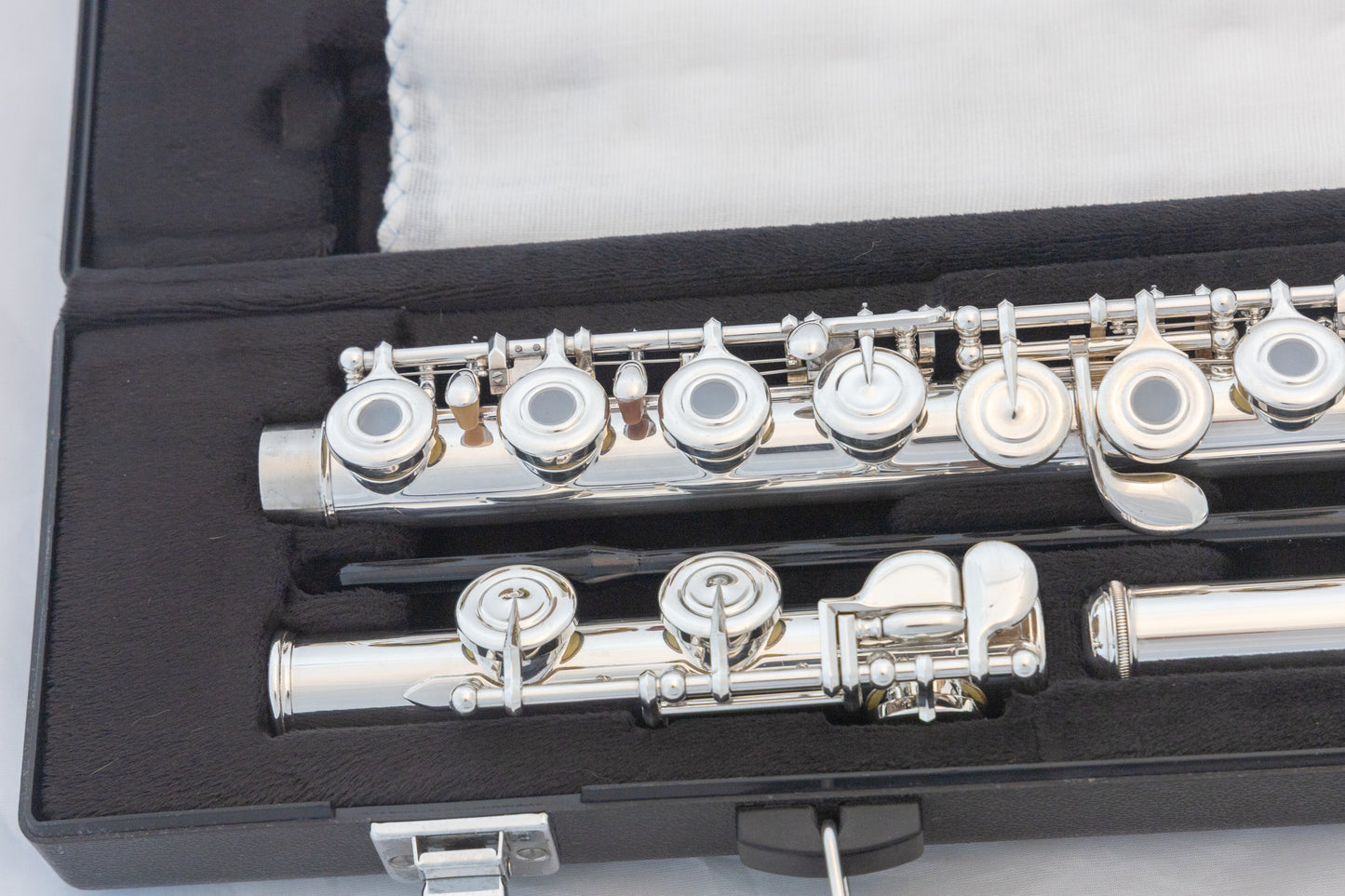 Yamaha YFL-262 Silver-plated Open-hole Intermediate Flute *Overhauled New Pads