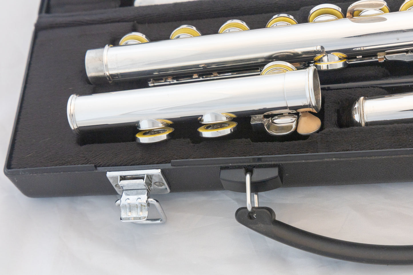 Yamaha YFL-262 Silver-plated Open-hole Intermediate Flute *Overhauled New Pads