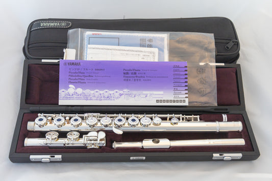 Yamaha YFL-382 Intermediate Open-hole Flute *Silver Headjoint *Cleaned & Serviced