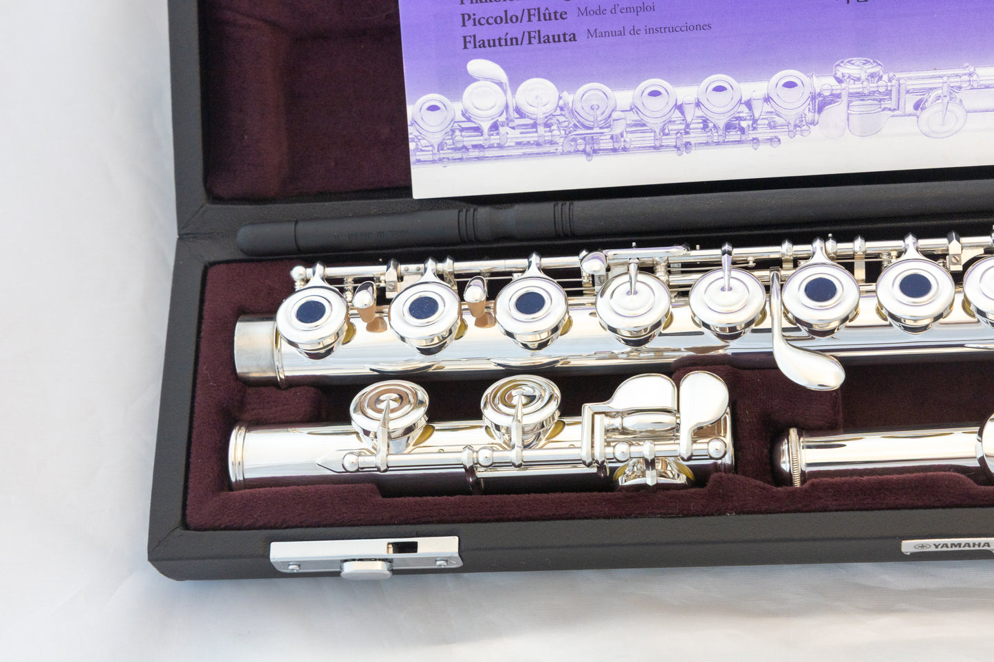 Yamaha YFL-382 Intermediate Open-hole Flute *Silver Headjoint *Cleaned & Serviced