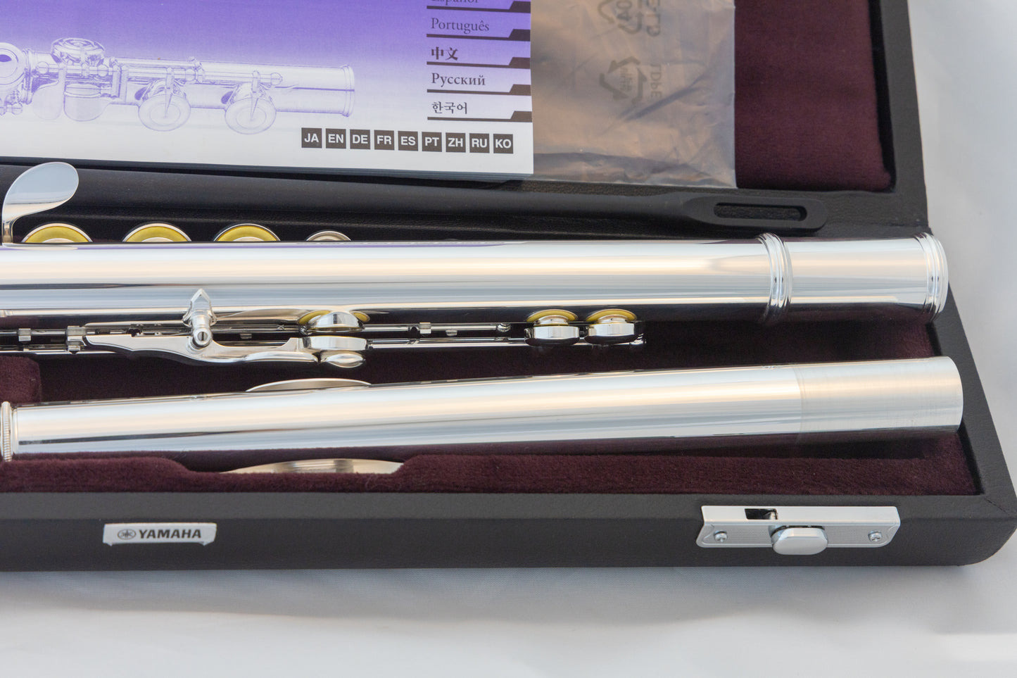 Yamaha YFL-382 Intermediate Open-hole Flute *Silver Headjoint *Cleaned & Serviced