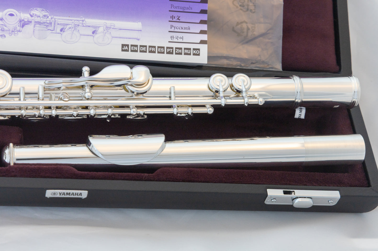 Yamaha YFL-382 Intermediate Open-hole Flute *Silver Headjoint *Cleaned & Serviced