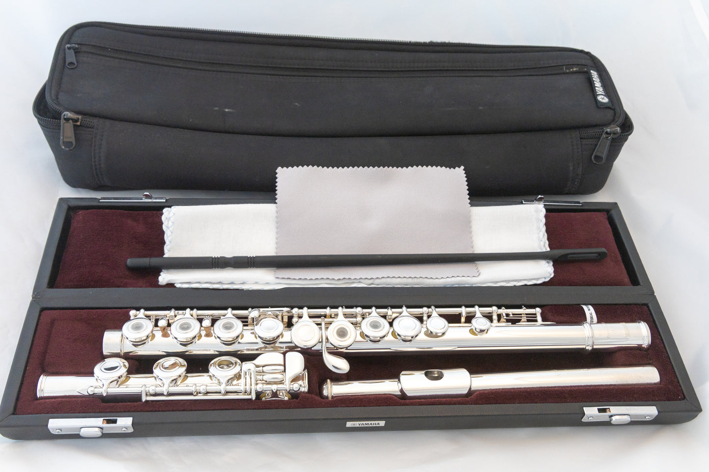 Yamaha YFL-461H All Silver Intermediate Flute Open-hole B-foot *Cleaned & Serviced