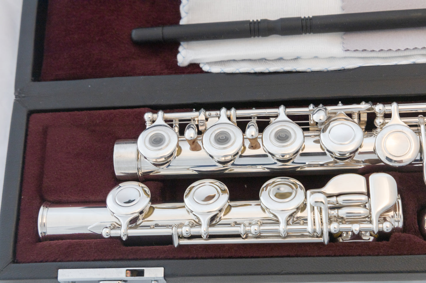 Yamaha YFL-461H All Silver Intermediate Flute Open-hole B-foot *Cleaned & Serviced