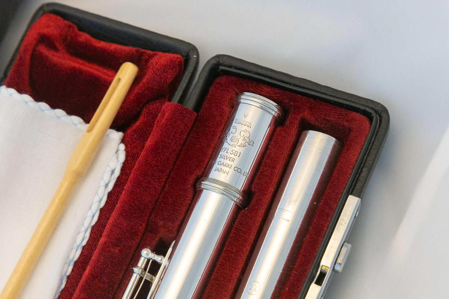 Yamaha YFL-581H (now 687H) Professional Flute All Silver Open-hole *Made in Japan *Cleaned & Serviced