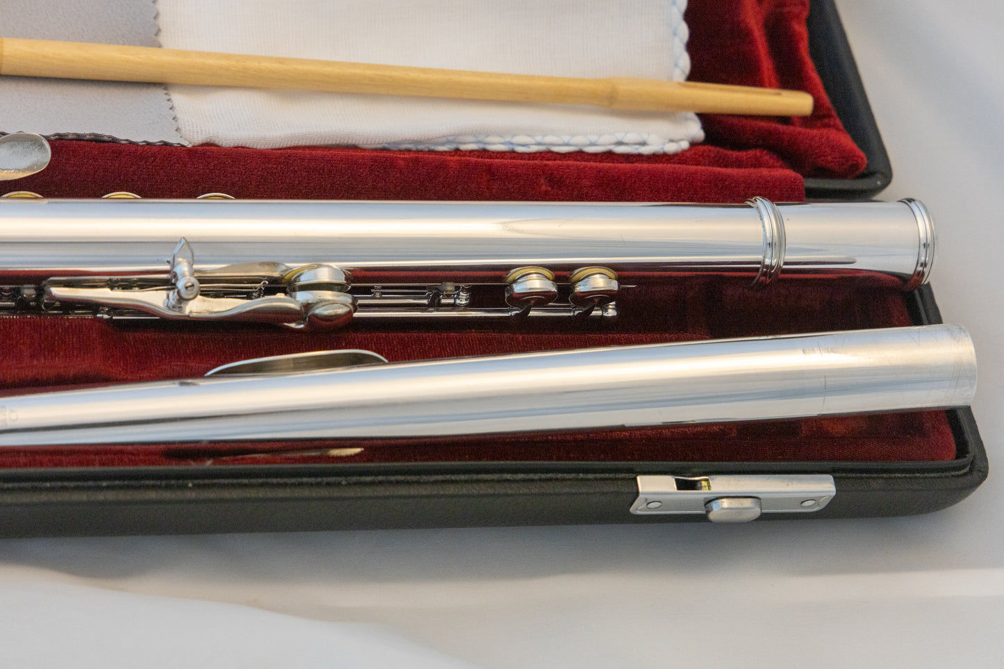 Yamaha YFL-581H (now 687H) Professional Flute All Silver Open-hole *Made in Japan *Cleaned & Serviced